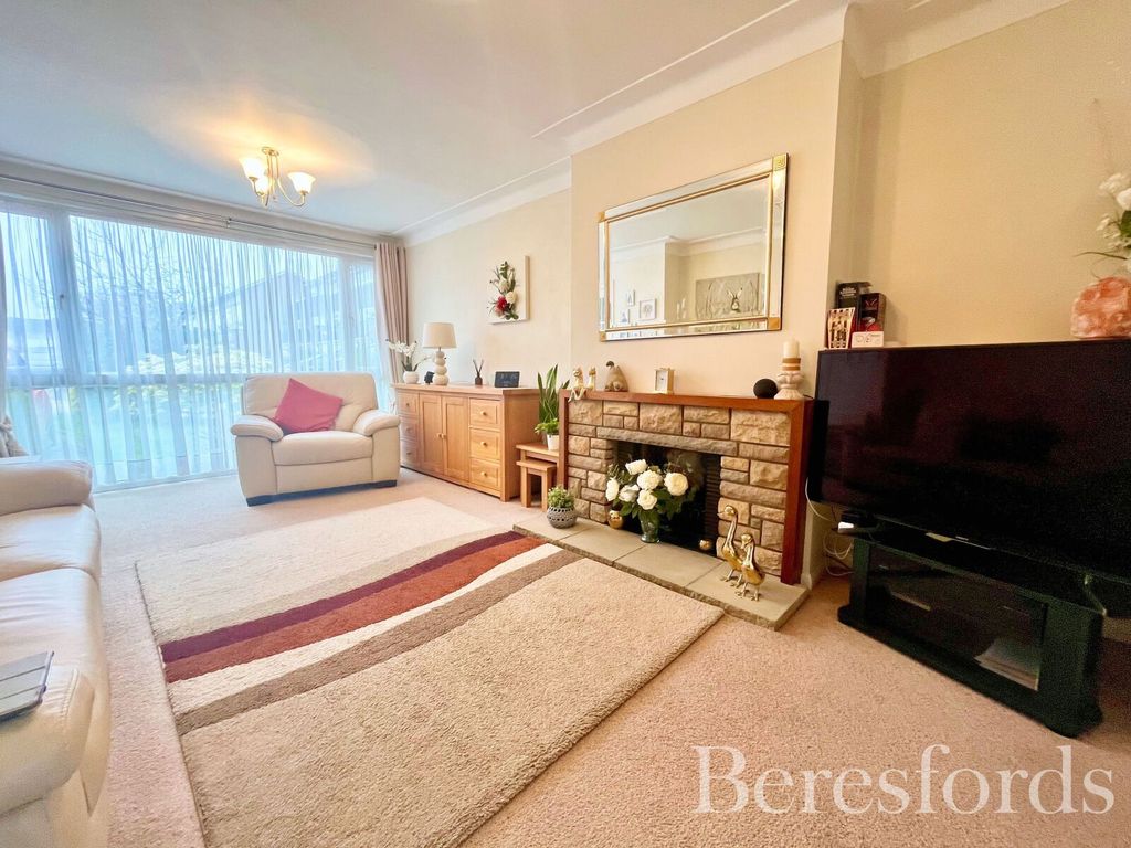 Property photo 3 of 15 Picture No. 23