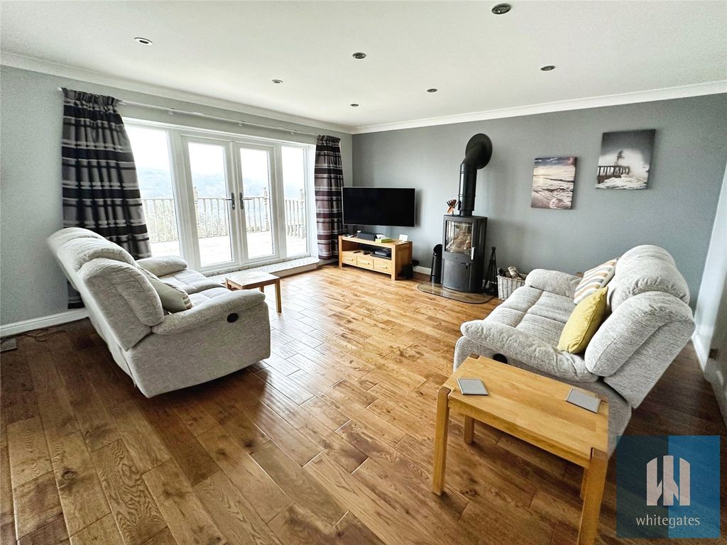 Property photo 3 of 32 Picture No. 92