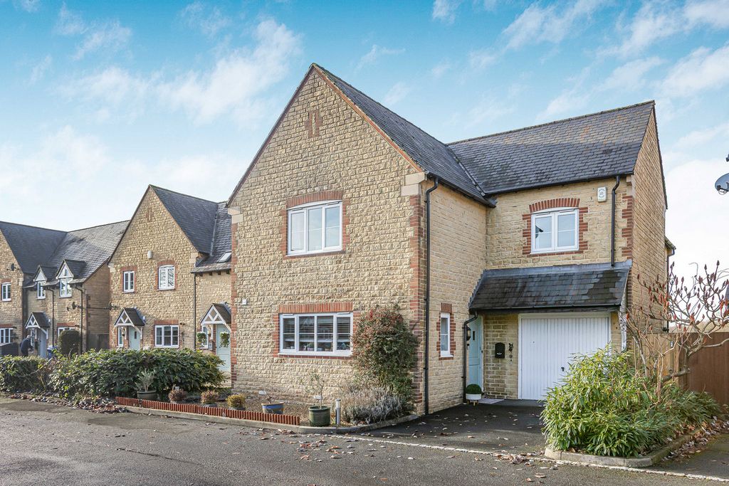 Property photo 1 of 38