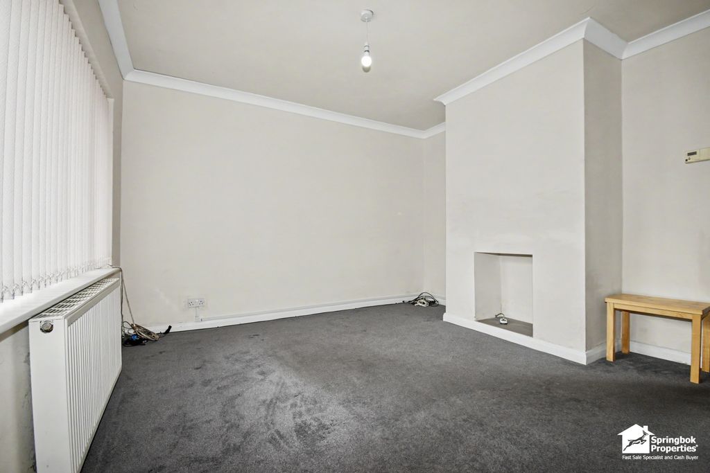 Property photo 3 of 13 Image 2