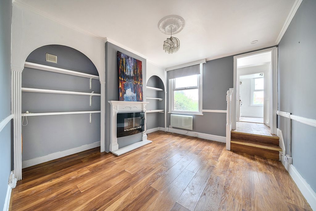 Property photo 3 of 18 1493907-11-6A561F...