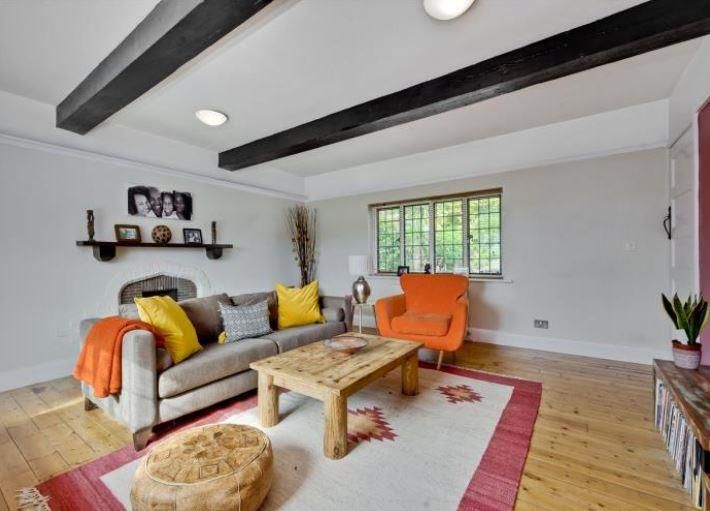 Property photo 3 of 10