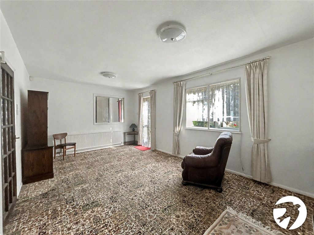 Property photo 2 of 25 Picture No. 19