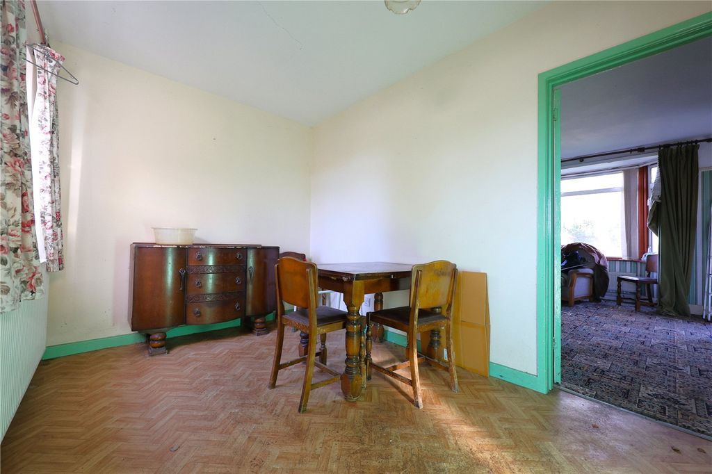 Property photo 3 of 19 Picture No. 12