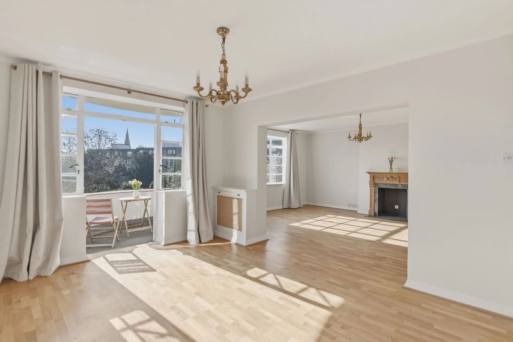 Property photo 2 of 24