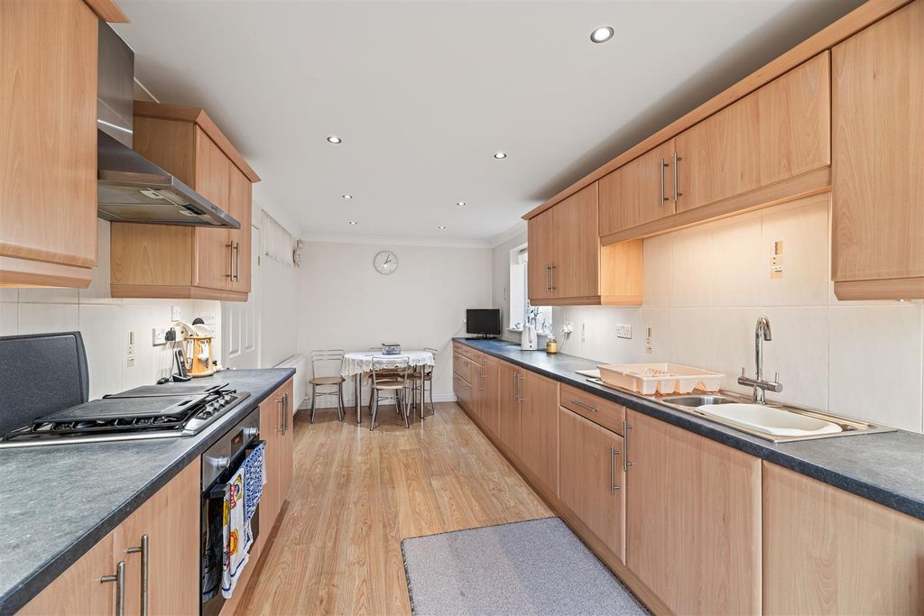 Property photo 3 of 15 Kitchen