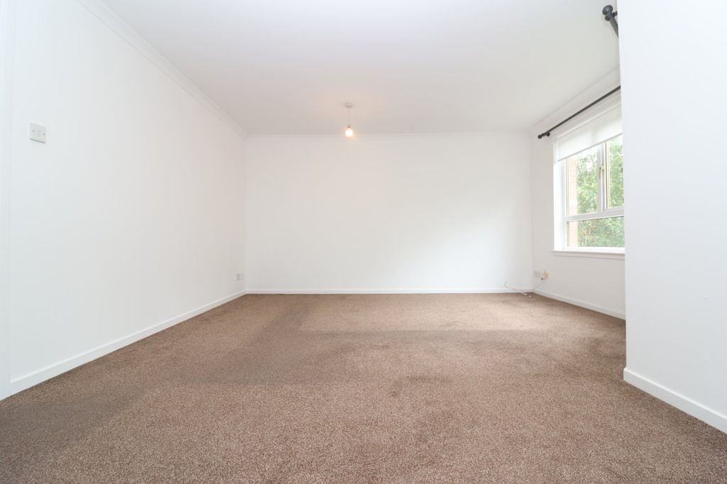 Property photo 3 of 14 Picture No. 32