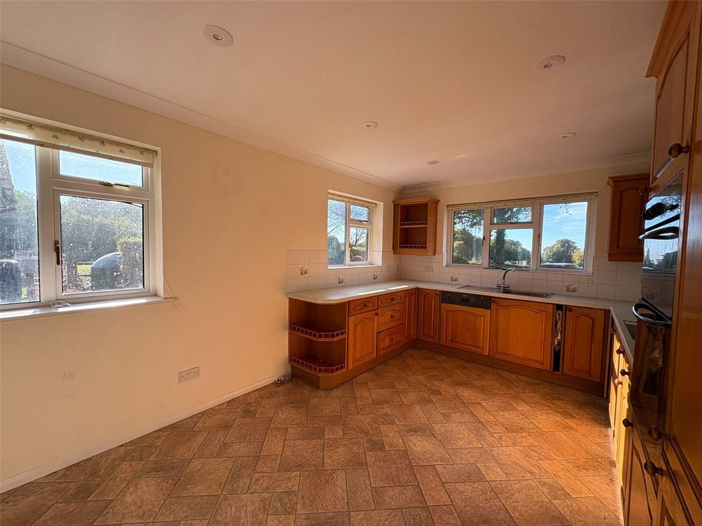 Property photo 3 of 15 Picture No. 21