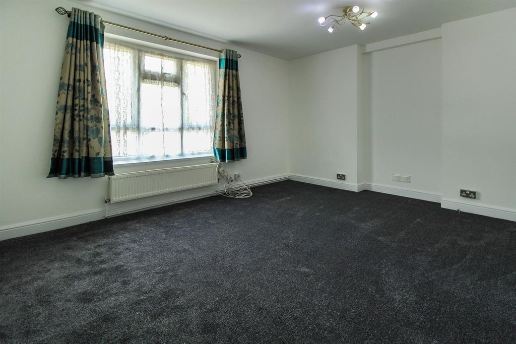 Property photo 3 of 8 Img_6532.Jpg