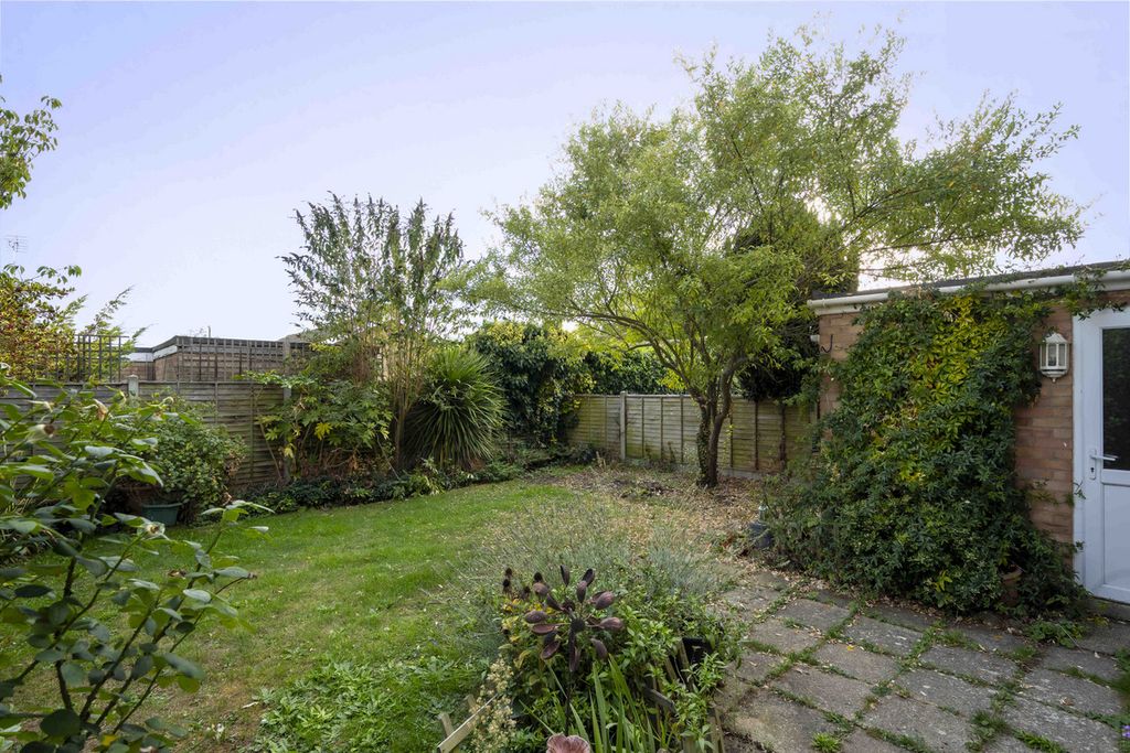 Property photo 2 of 24