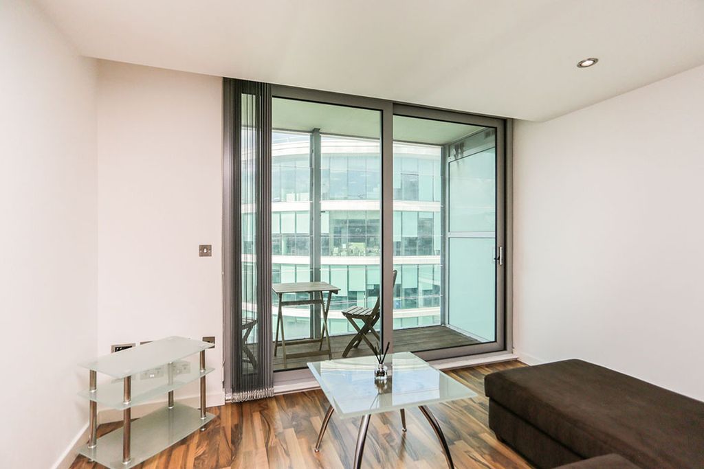 Property photo 2 of 8 Open Plan Living Roo
