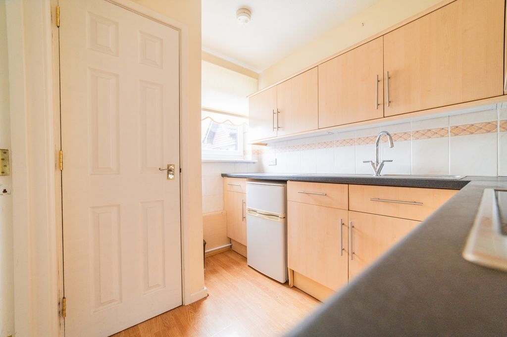 Property photo 3 of 11 Call 02920 454555 To Secure Your Viewing_2