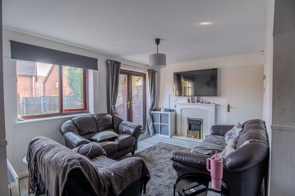 Property photo 3 of 20