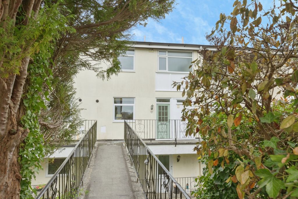 Property photo 1 of 19 Pbox-Img.Jpg