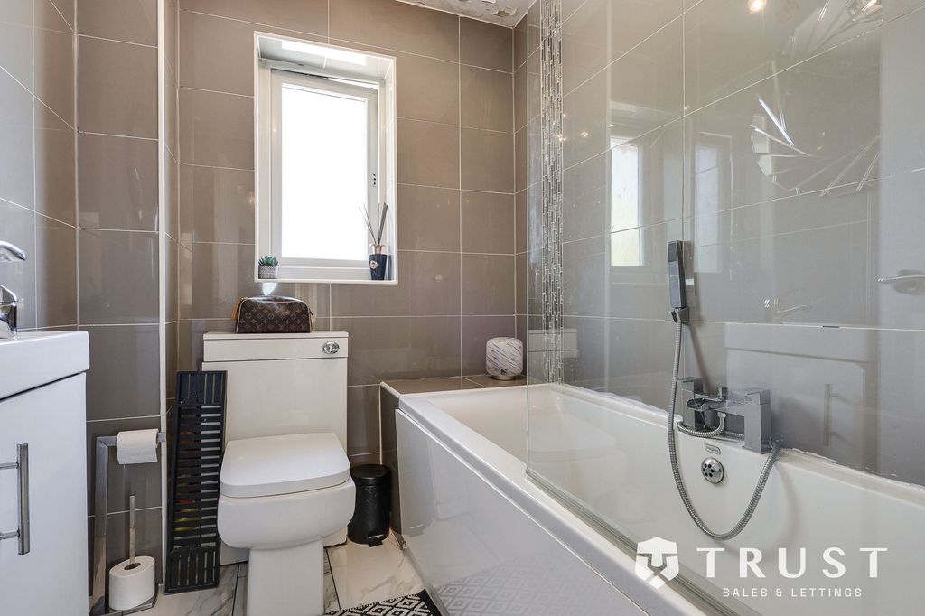 Additional image 18 of 3 bed end terrace house for saleDarley Road, Liversedge WF15