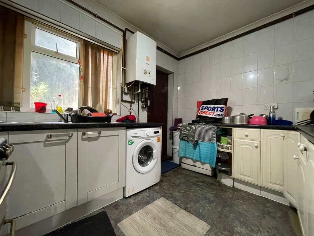 Property photo 2 of 6 Gallery