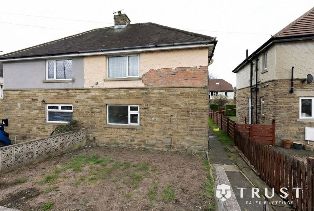 Property photo 2 of 20