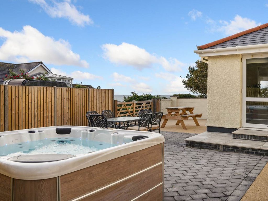 Property photo 2 of 20 009+