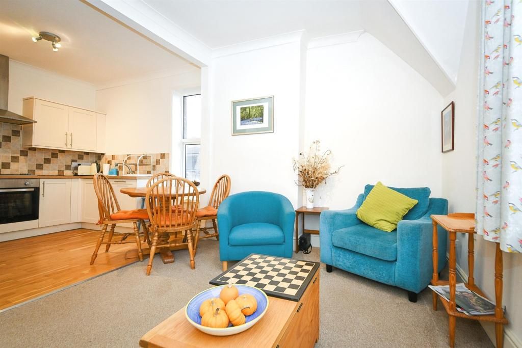 Property photo 2 of 10 Living Room