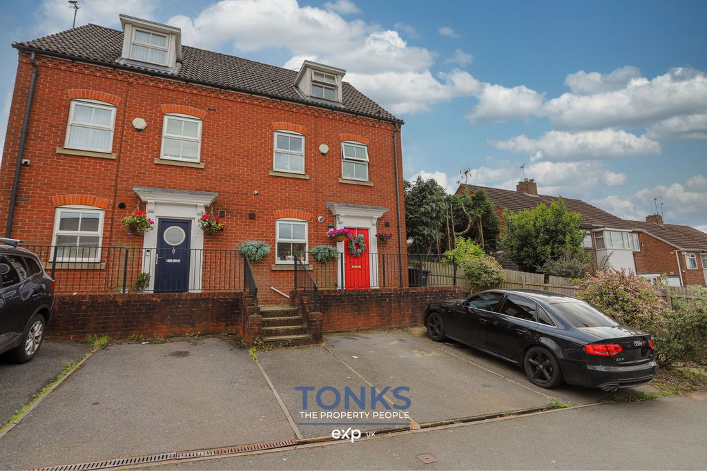 Property photo 1 of 14