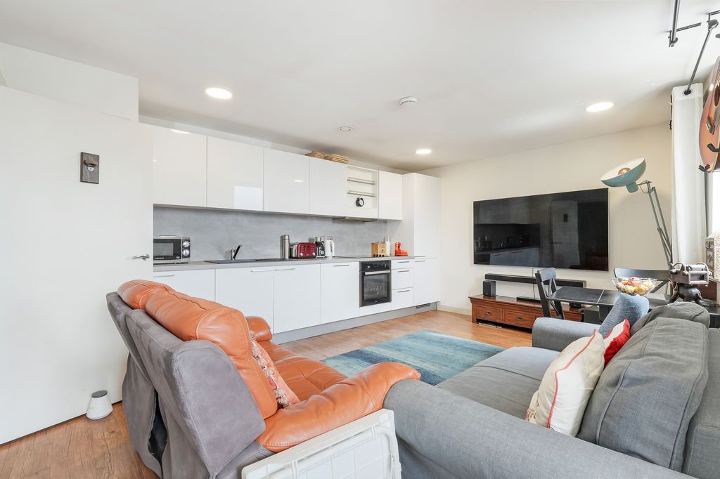 Property photo 1 of 11 Living Area/Kitchen