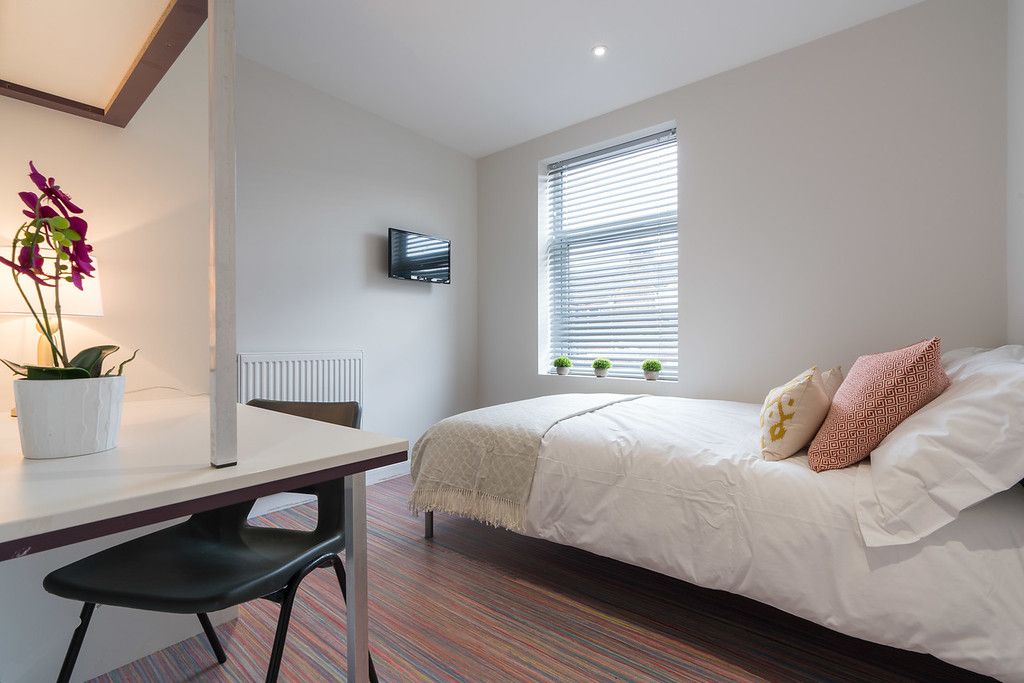 Property photo 3 of 18 Photo 2