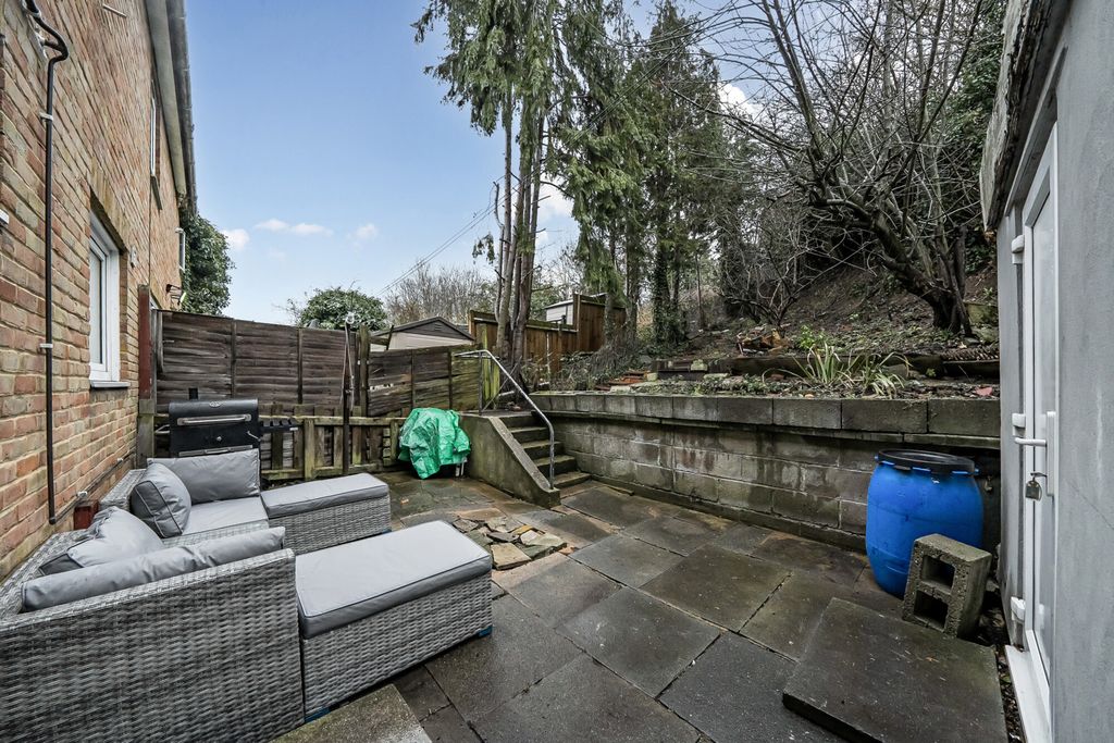 Property photo 3 of 17 Garden