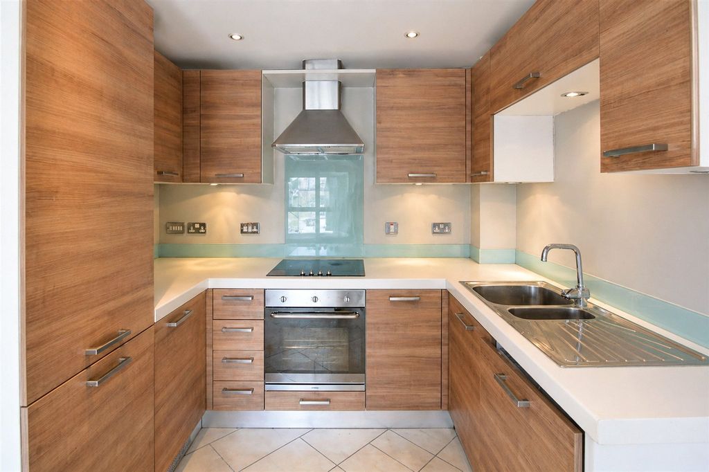 Property photo 2 of 5 Picture No. 11