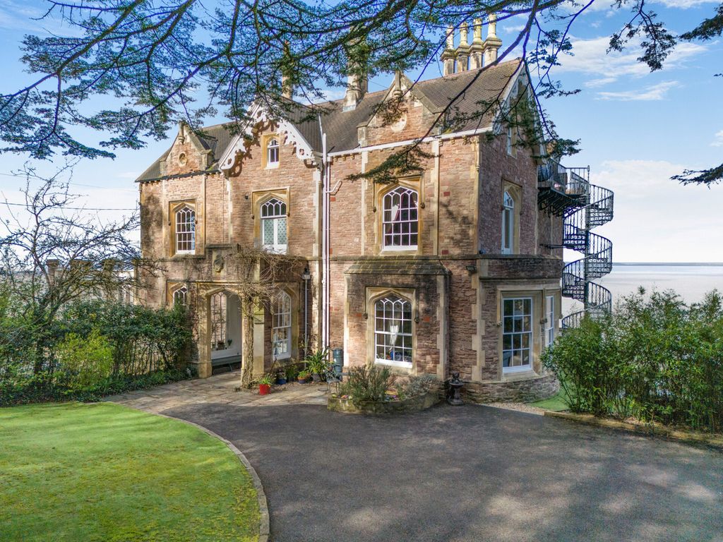 Property photo 1 of 46