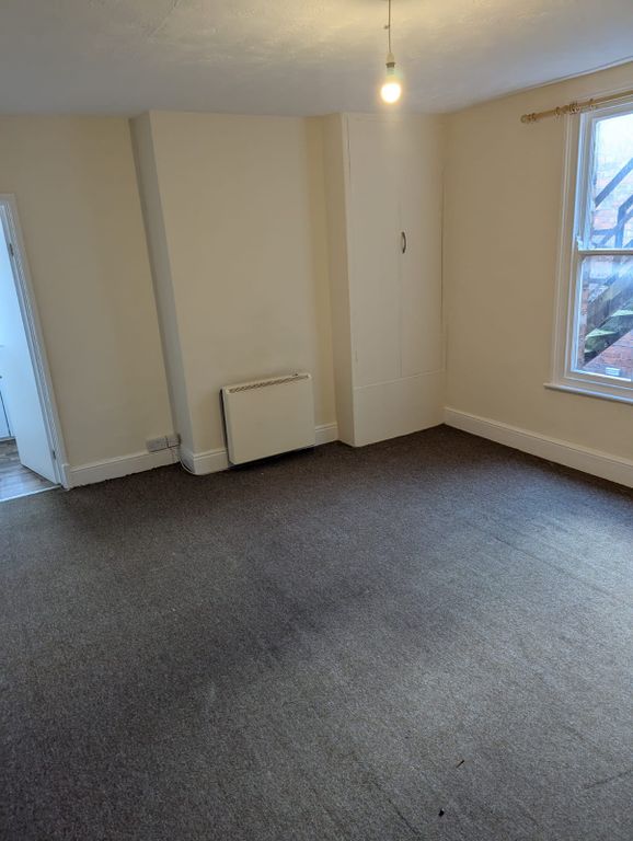 Property photo 1 of 4