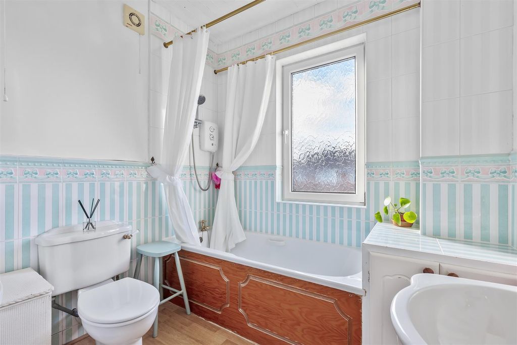 Additional image 14 of 4 bed end terrace house for saleCleasby Road, Menston, Ilkley LS29