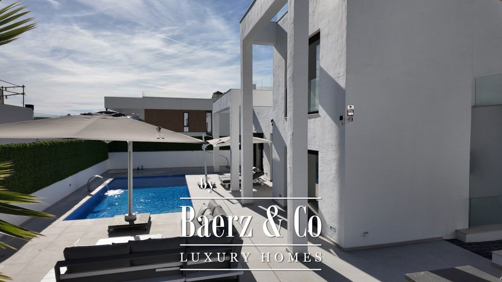 Property photo 3 of 35