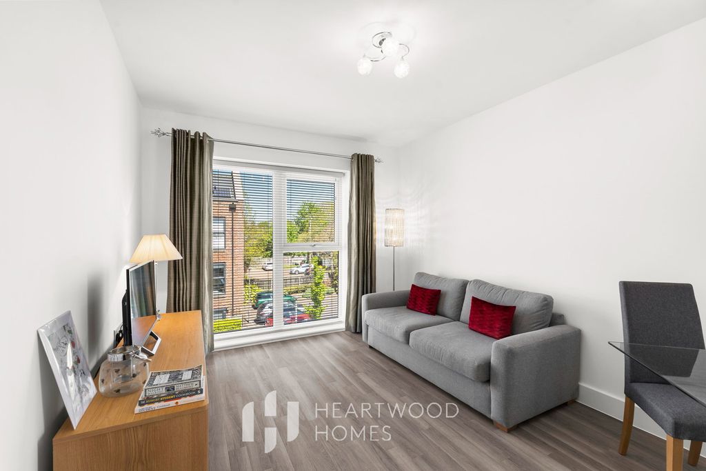 Property photo 1 of 12