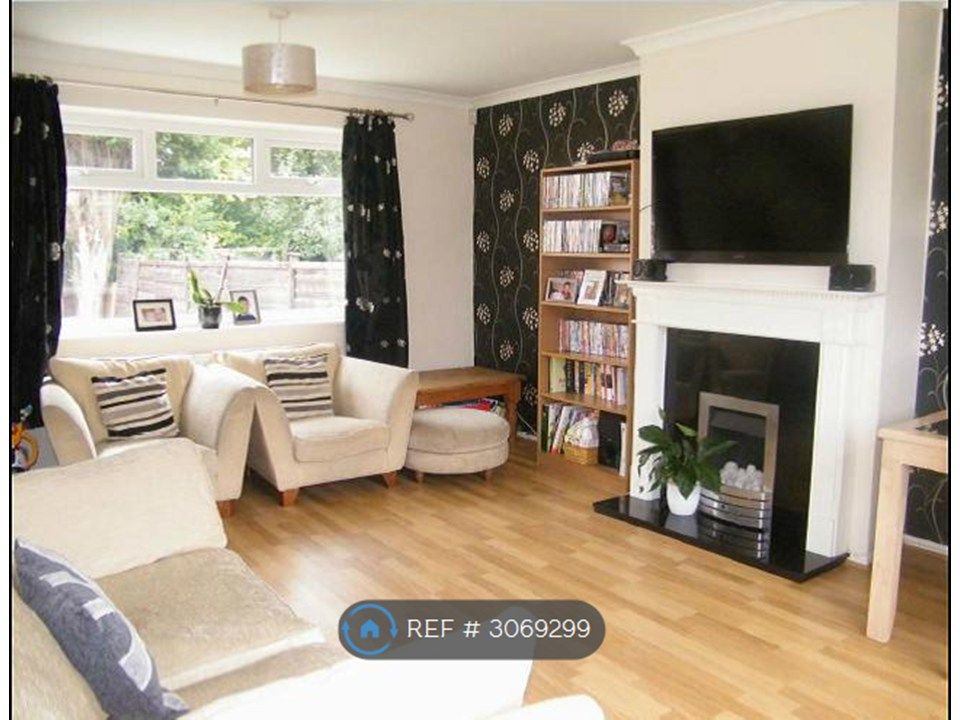 Property photo 1 of 10 Lounge
