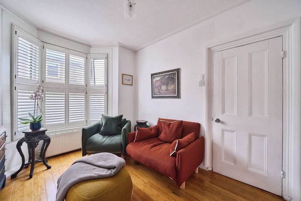 Property photo 3 of 26 Pbox-Img.Jpg