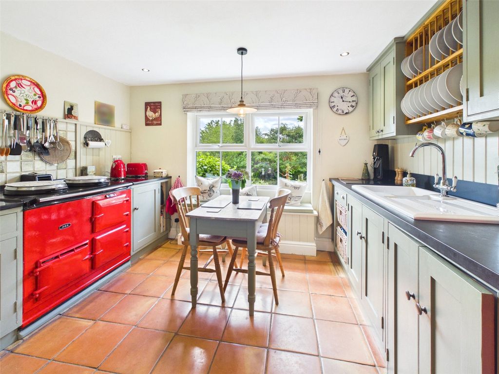 Property photo 2 of 17 Picture No. 06
