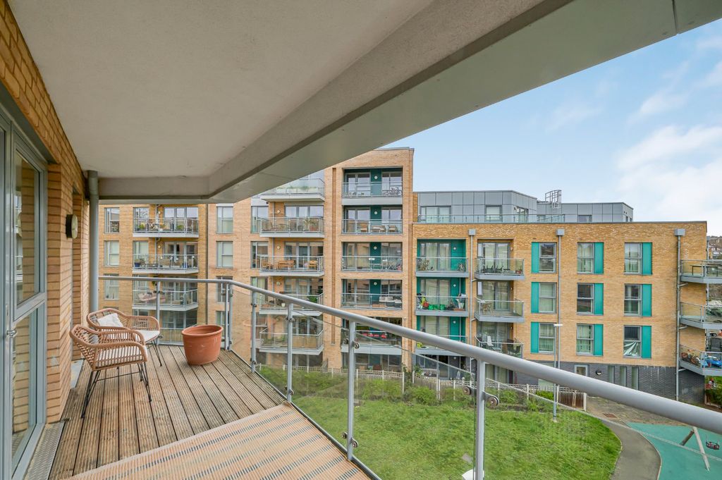 Property photo 2 of 13 Picture No. 10