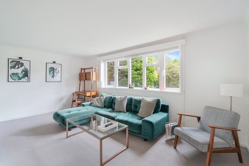 Additional image 6 of 3 bed detached house for saleCentral Way, Oxted, Surrey RH8