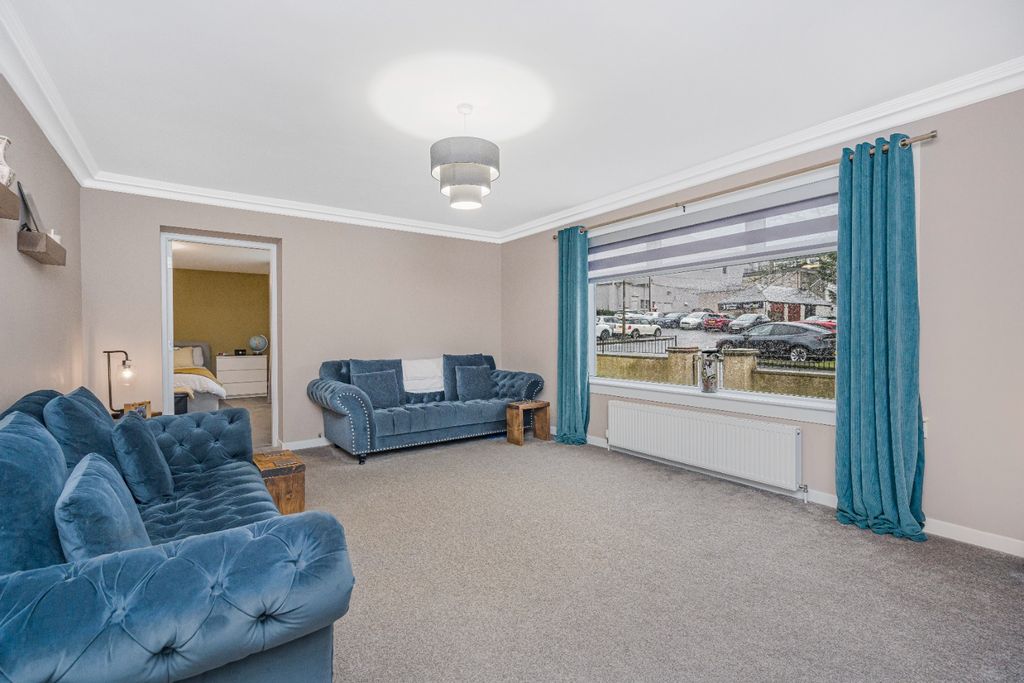 Property photo 3 of 43 3714027