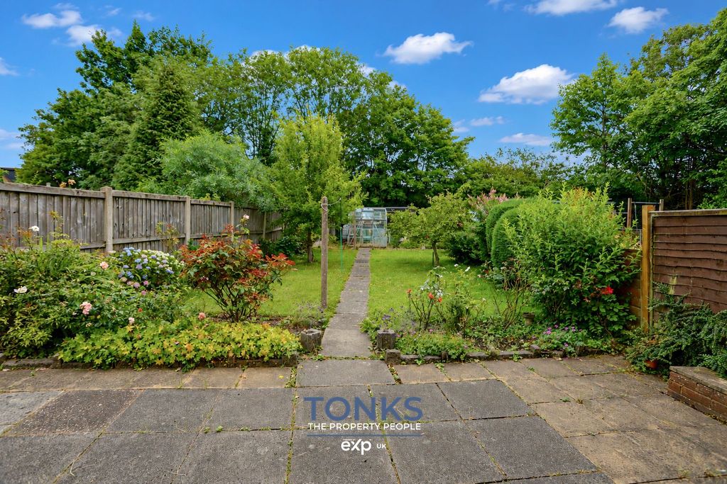 Property photo 2 of 18