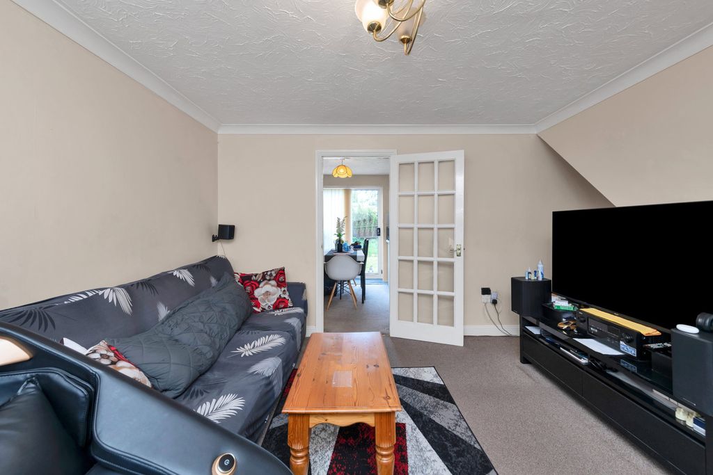 Property photo 2 of 9