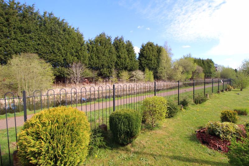 Property photo 2 of 17 Photo 17