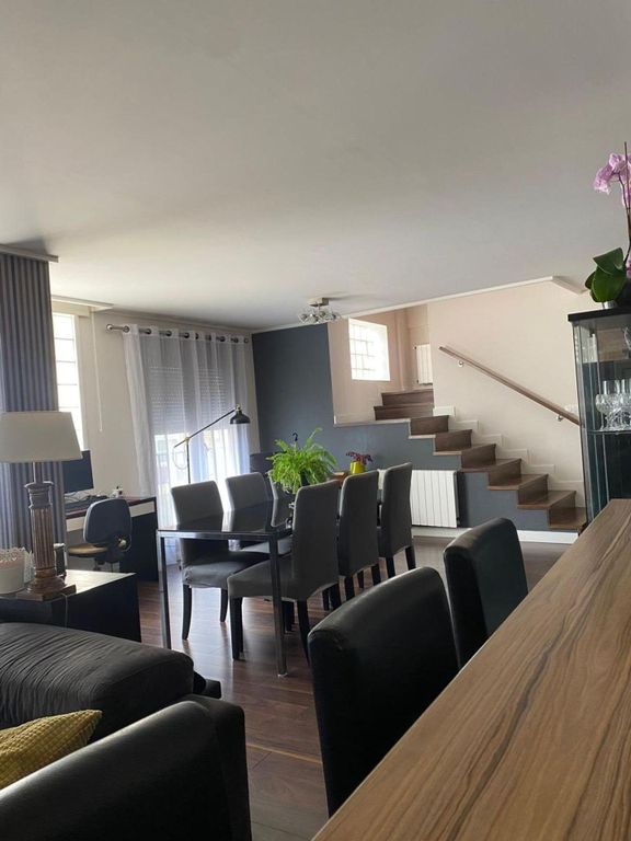 Property photo 1 of 38