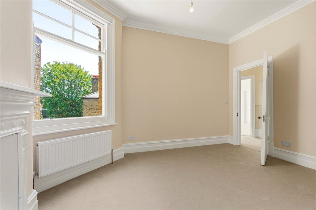 Property photo 2 of 20 Picture No. 02