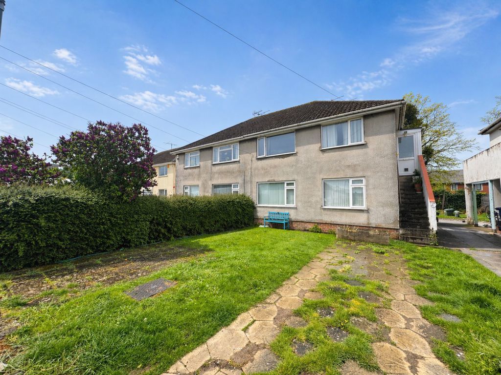 Property photo 1 of 7 Front