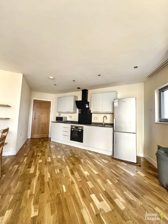 Property photo 3 of 11 Img_7914