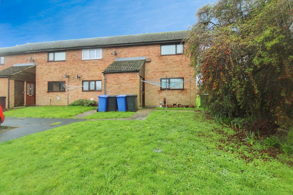 Property photo 1 of 7 Front