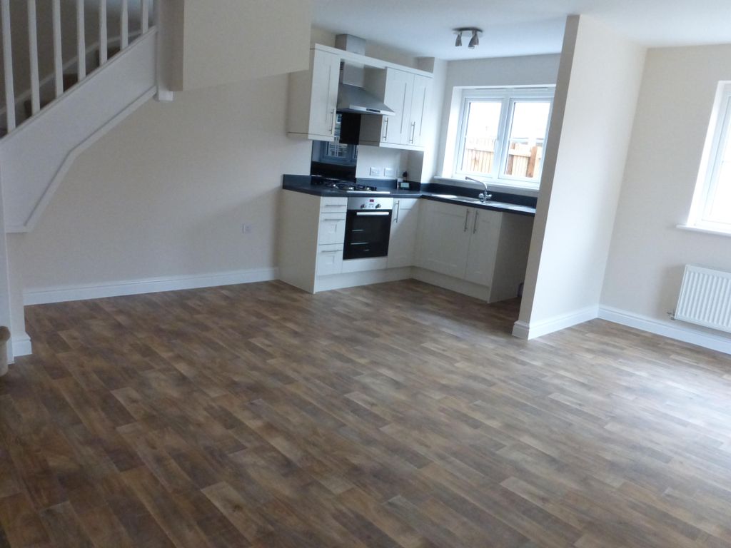 Property photo 2 of 6 Living Room