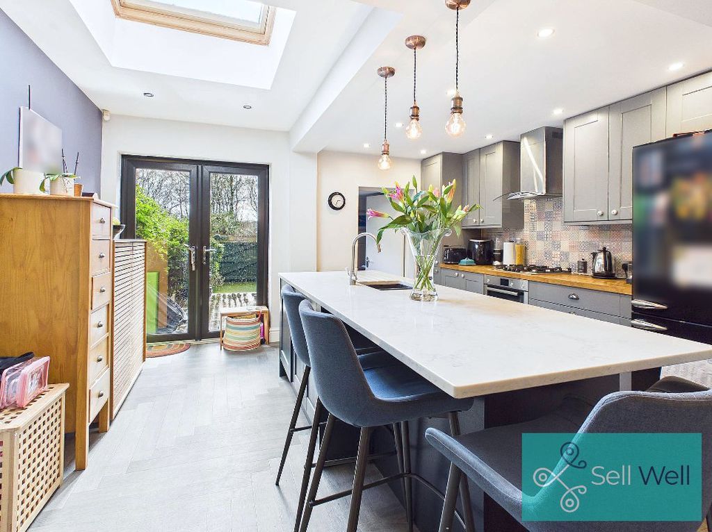 Property photo 3 of 27 Kitchen/Diner