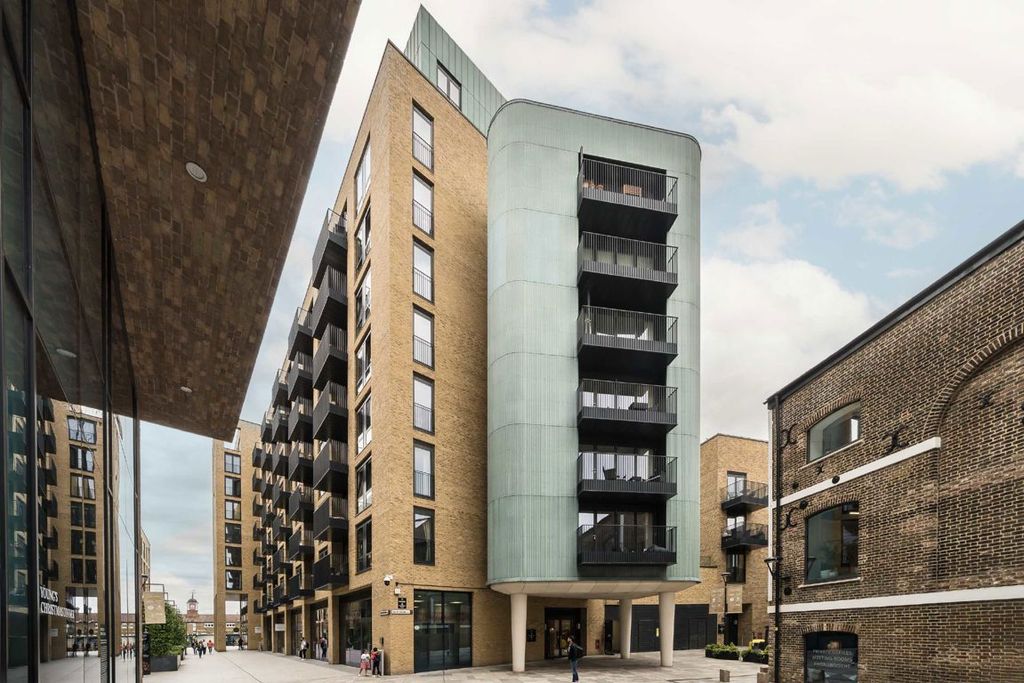 Property photo 3 of 6